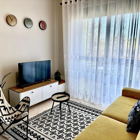 Cheerful 2-Bedroom Apartment In Golem Golem  Extérieur photo