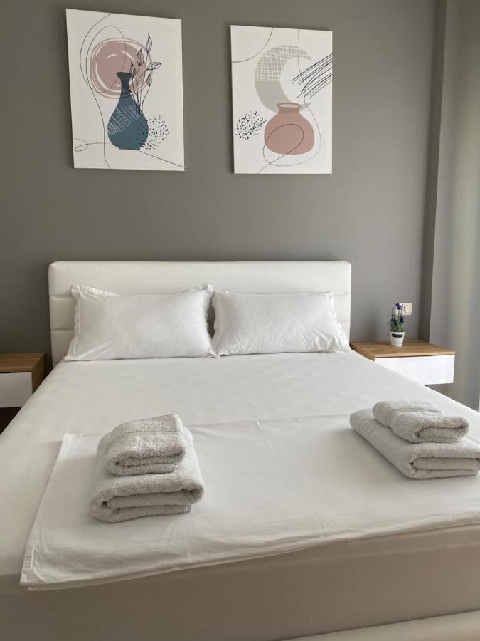 Cheerful 2-Bedroom Apartment In Golem Golem  Extérieur photo